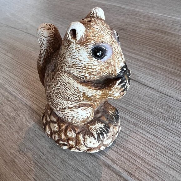 Chipmunk Squirrel Salt and Pepper Shakers Set Woodland Creatures Kitschy Novelty - Picture 9 of 10